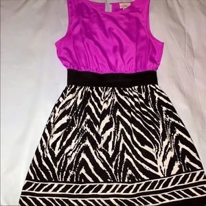 BLACK AND WHITE STRIPE DRESS